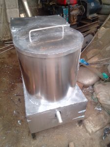 Deoiling and dewatering machine