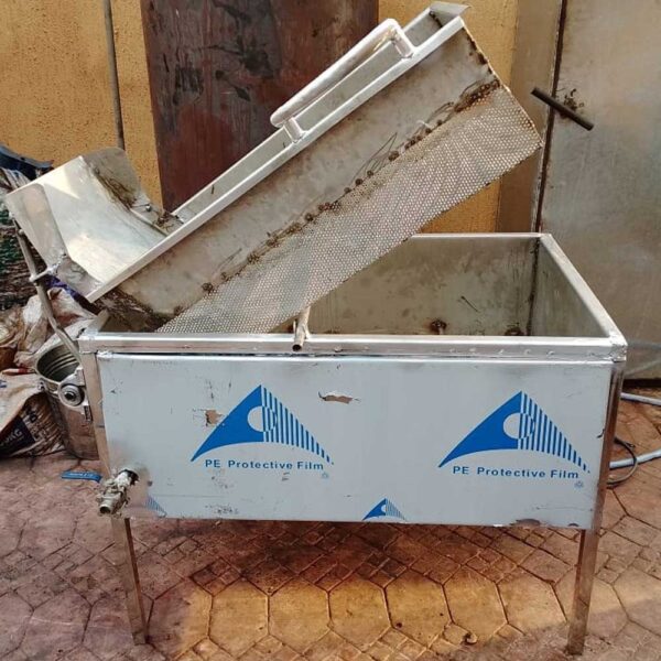 Coated peanut deep fryer