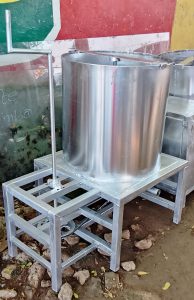 manual deoiling and dewatering machine