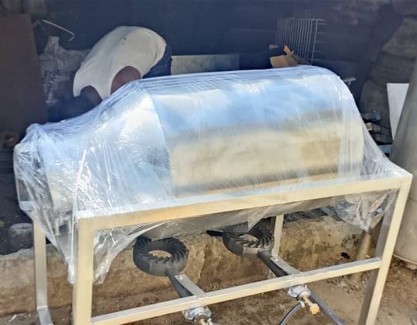 Peanut roasting machine with stainless steel drum