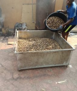 Removing cashew nut from boiler